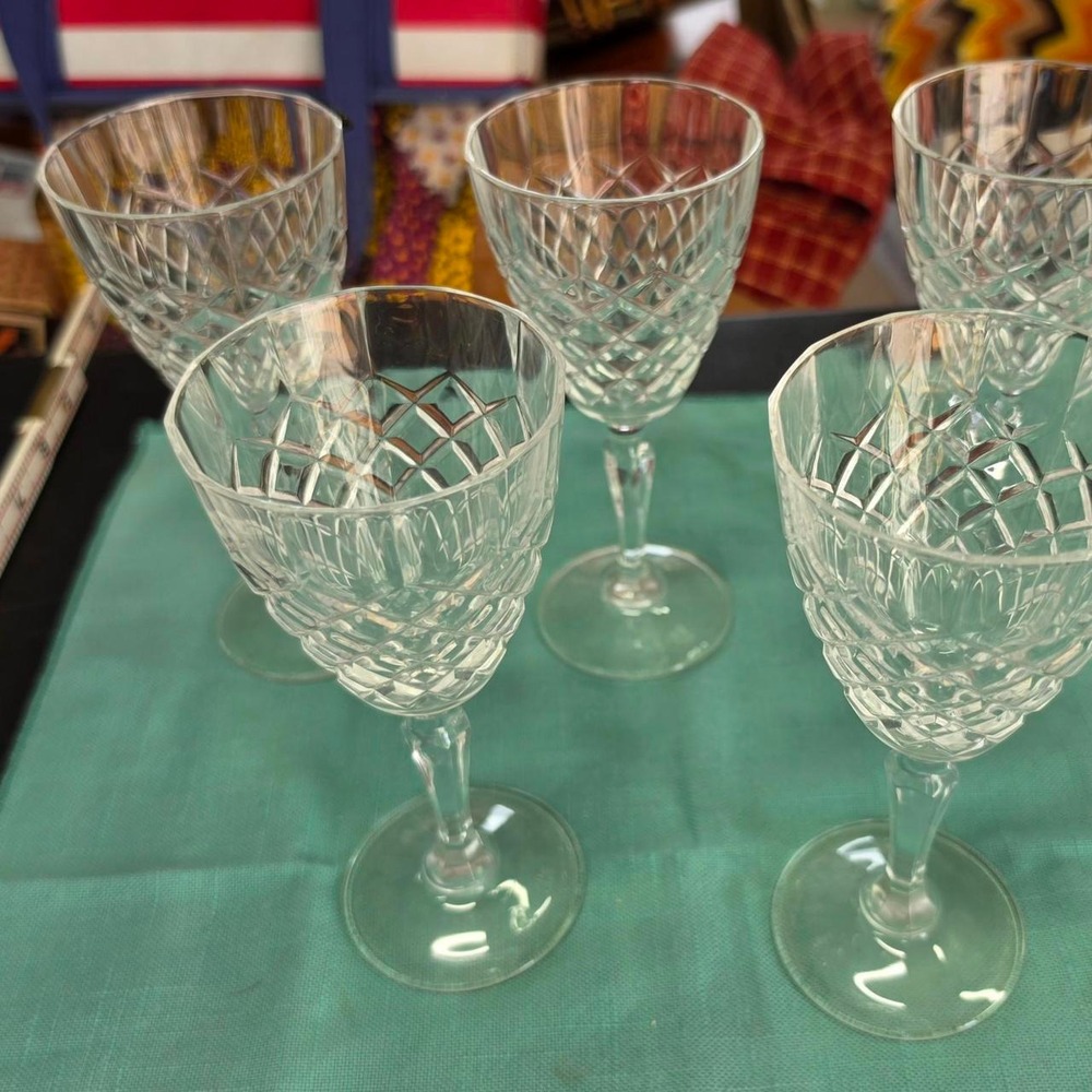 Set of 5 Crystal wine glasses